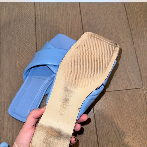 Zara padded blue sandals in size 5 (35). Good condition only worn once - Picture 3 of 3
